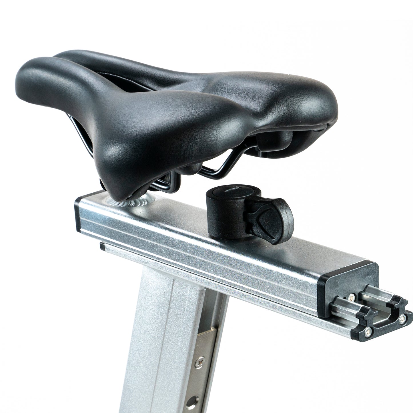 FitWay Equip. 1500IC Indoor Cycle adjustment view